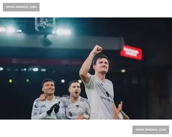 马奎尔亲授队长袖标：B 费是滕哈格钦点领袖，更衣室全票支持